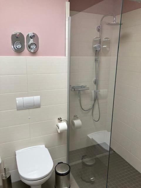 Ferienwohnung Troge In Грайфсвалд Екстериор снимка